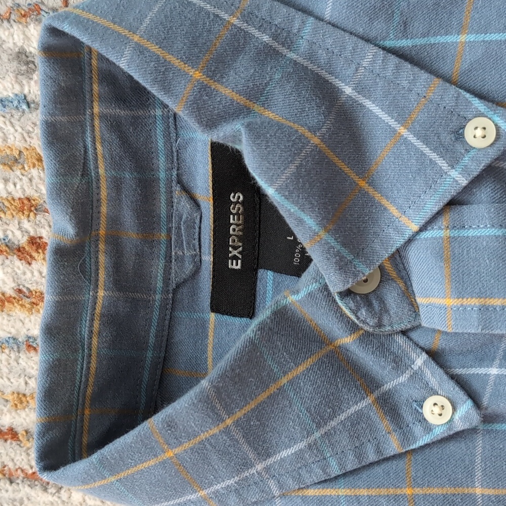 Men's Express Button Down - Picture 3 of 6